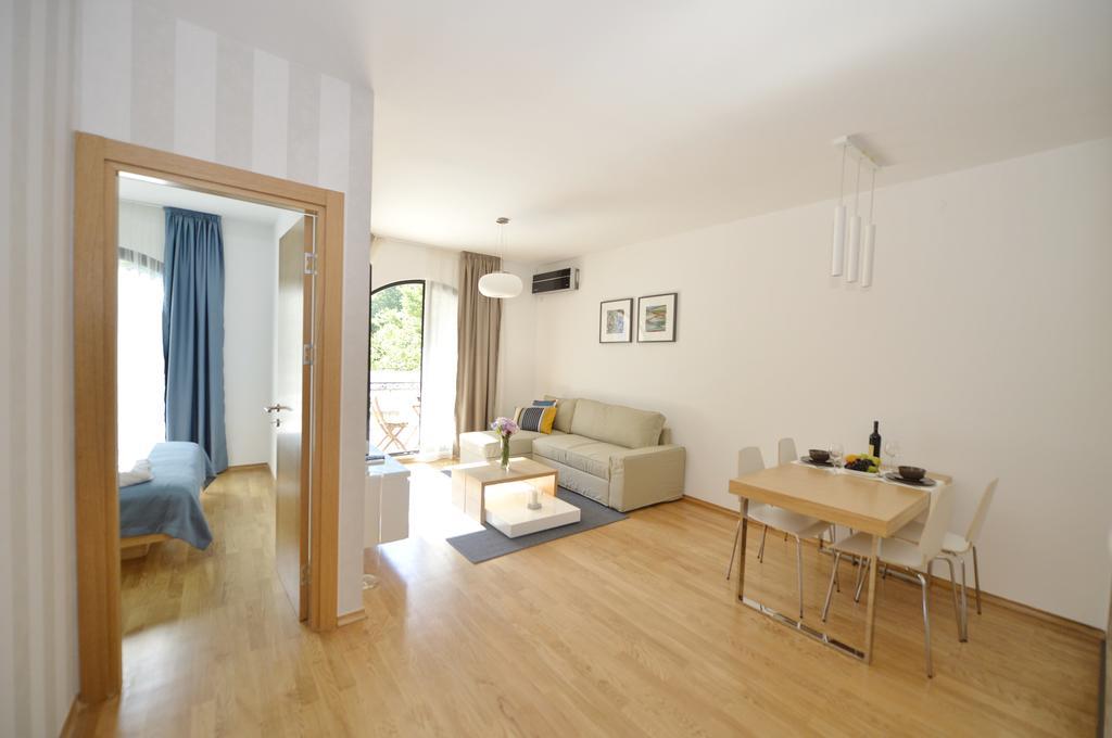Posto Capitano C Group Apartment Kotor Bagian luar foto