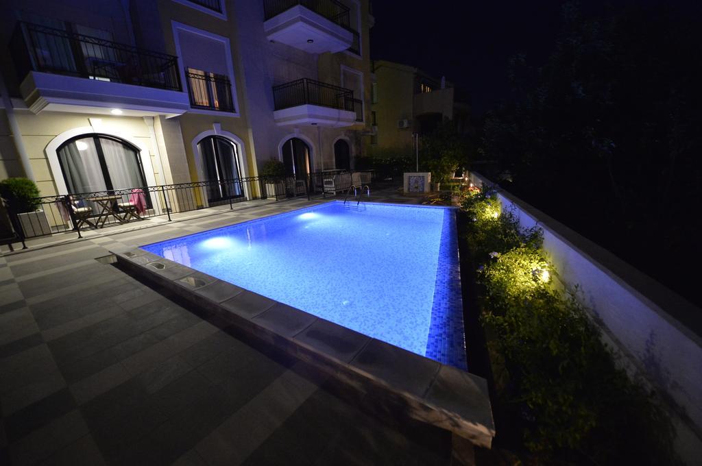 Posto Capitano C Group Apartment Kotor Bagian luar foto