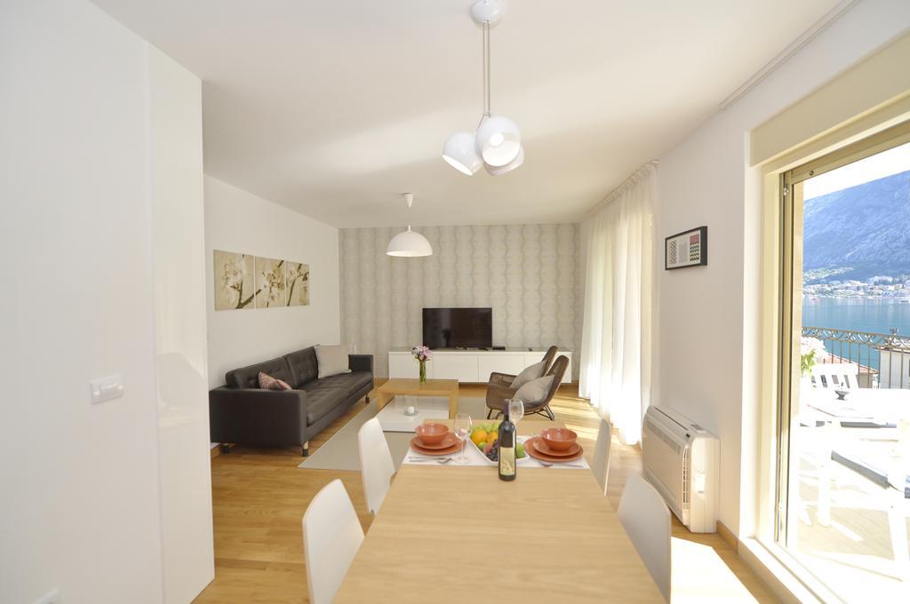 Posto Capitano C Group Apartment Kotor Bagian luar foto