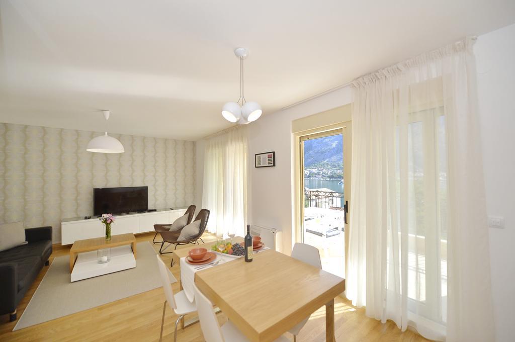 Posto Capitano C Group Apartment Kotor Bagian luar foto