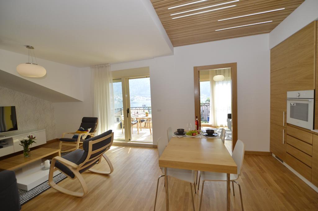 Posto Capitano C Group Apartment Kotor Bagian luar foto